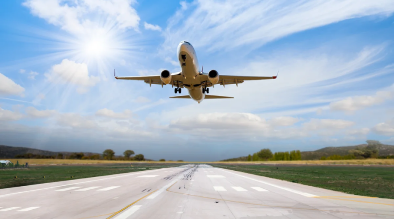 Cheap Airline Tickets and Discounts: How to Fly Smarter in 2025